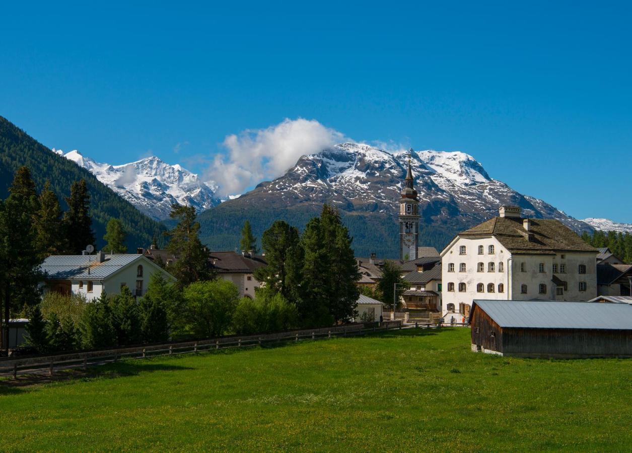 Chesa Michel Apartment Bever Bagian luar foto