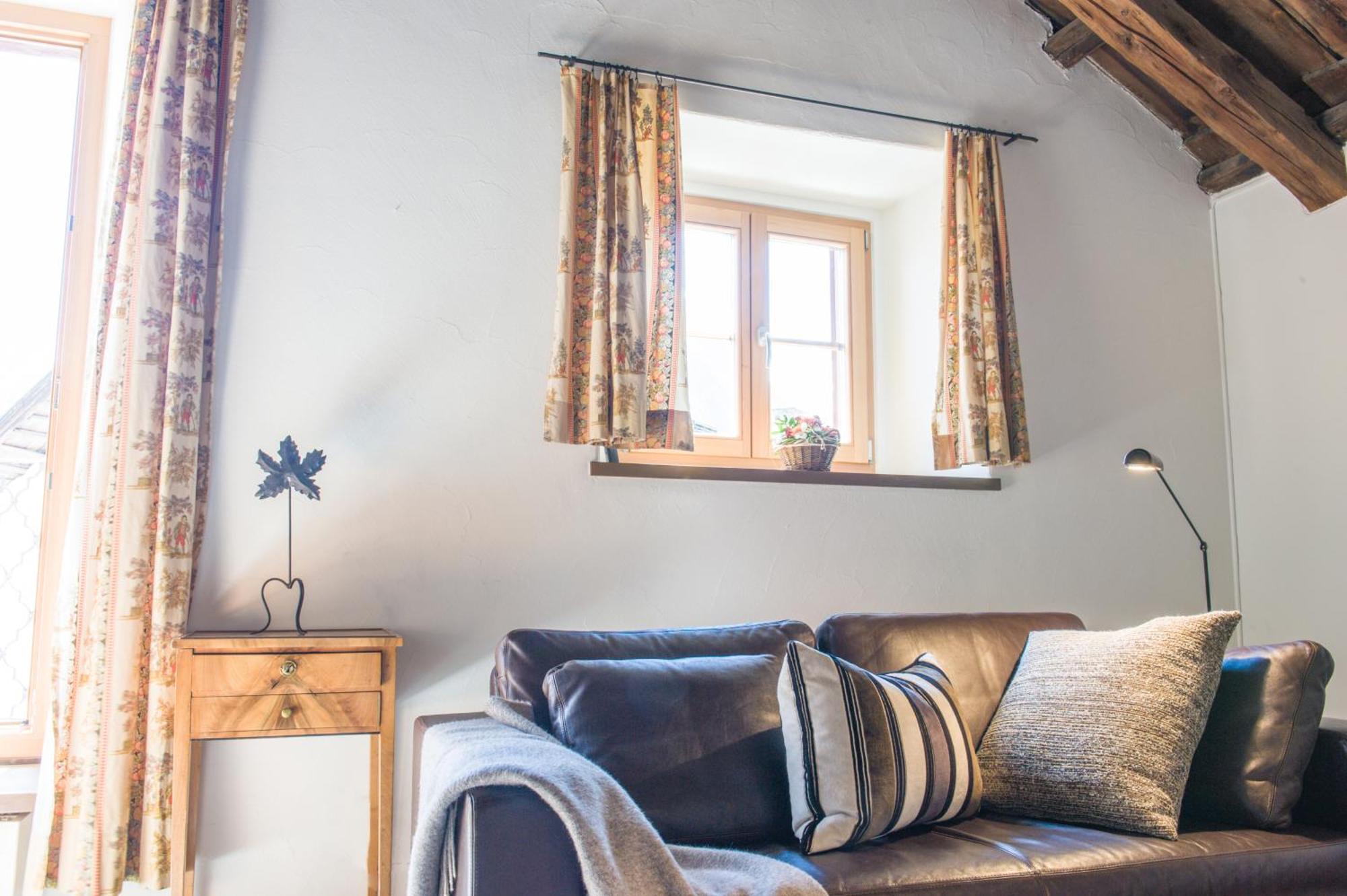 Chesa Michel Apartment Bever Bagian luar foto