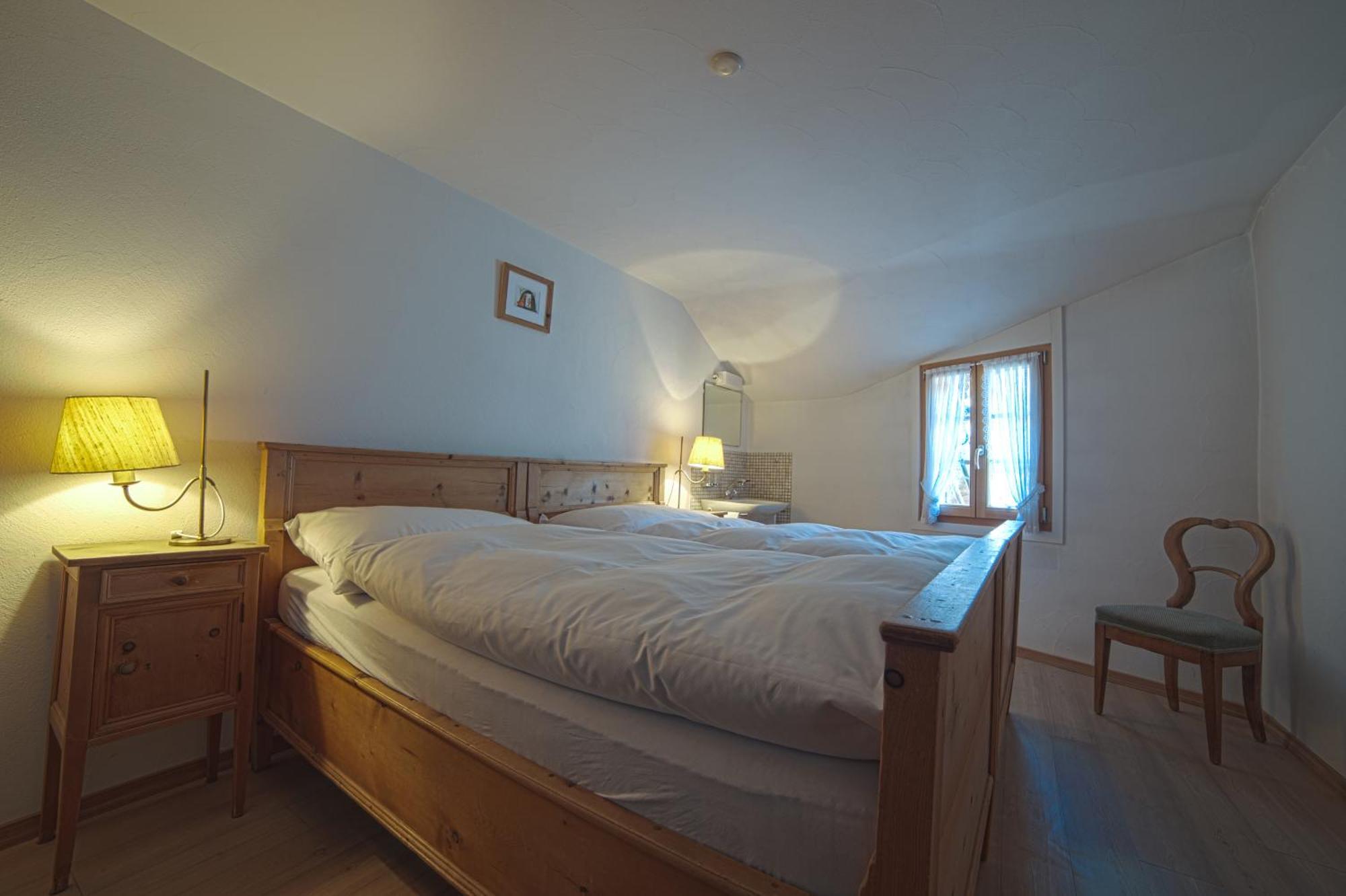 Chesa Michel Apartment Bever Bagian luar foto