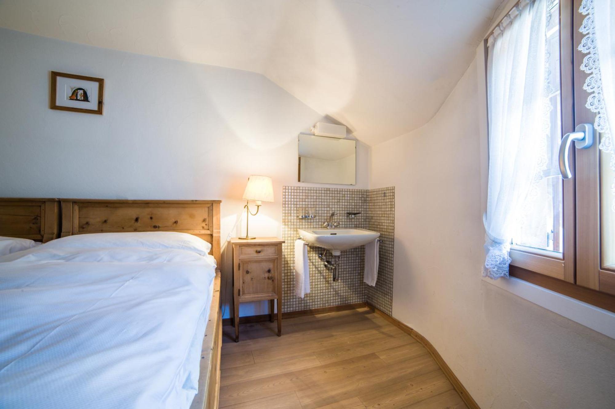 Chesa Michel Apartment Bever Bagian luar foto