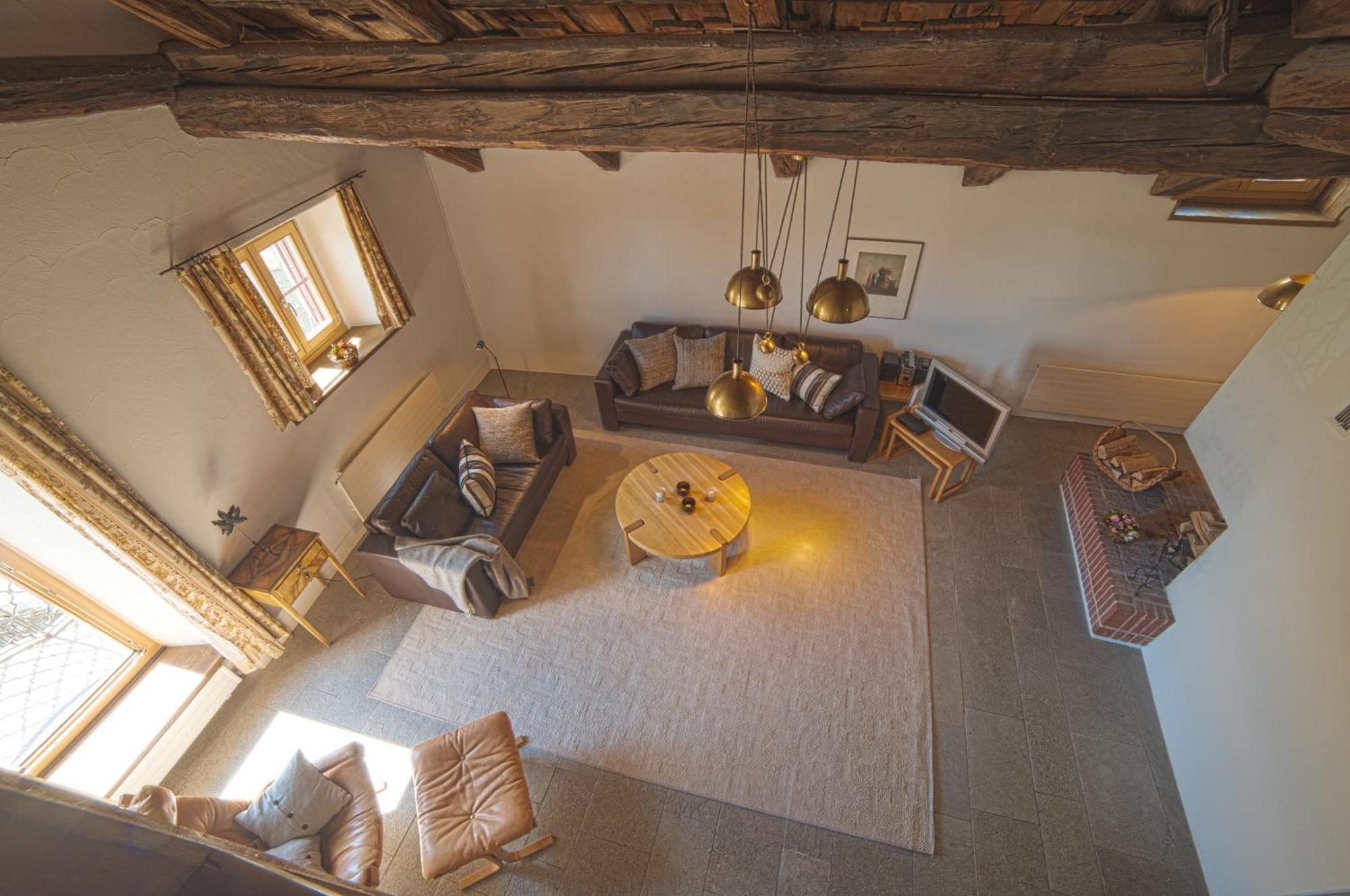 Chesa Michel Apartment Bever Bagian luar foto