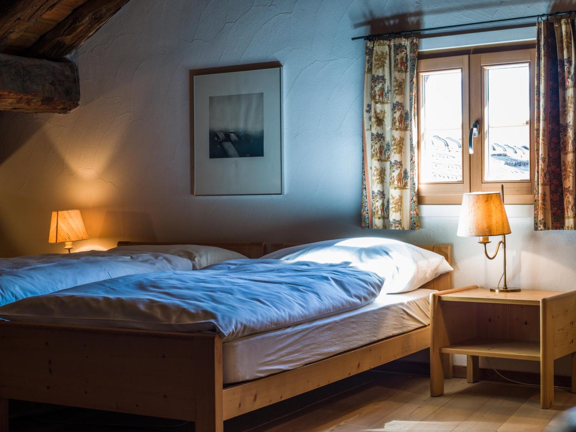 Chesa Michel Apartment Bever Bagian luar foto