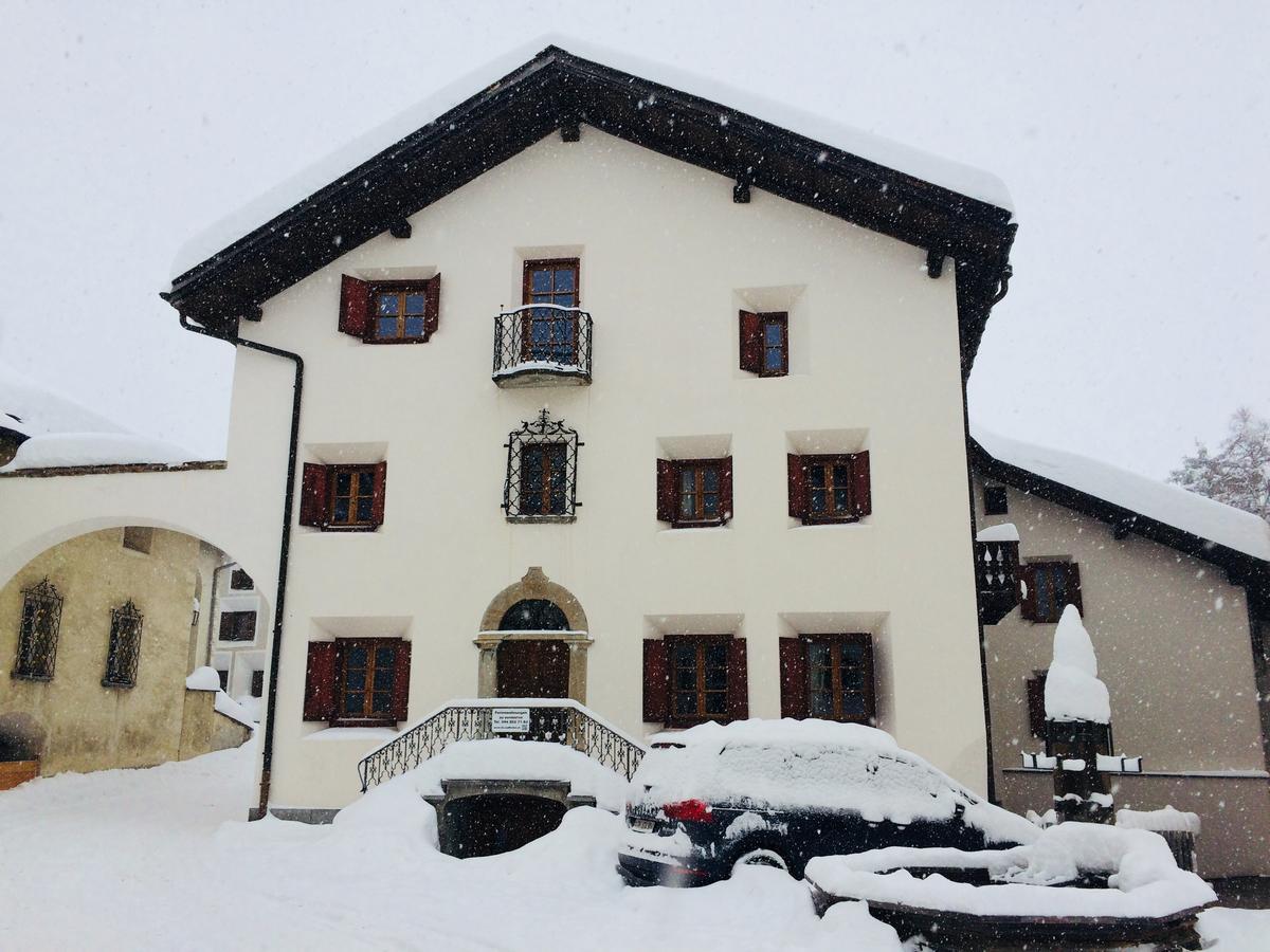 Chesa Michel Apartment Bever Bagian luar foto